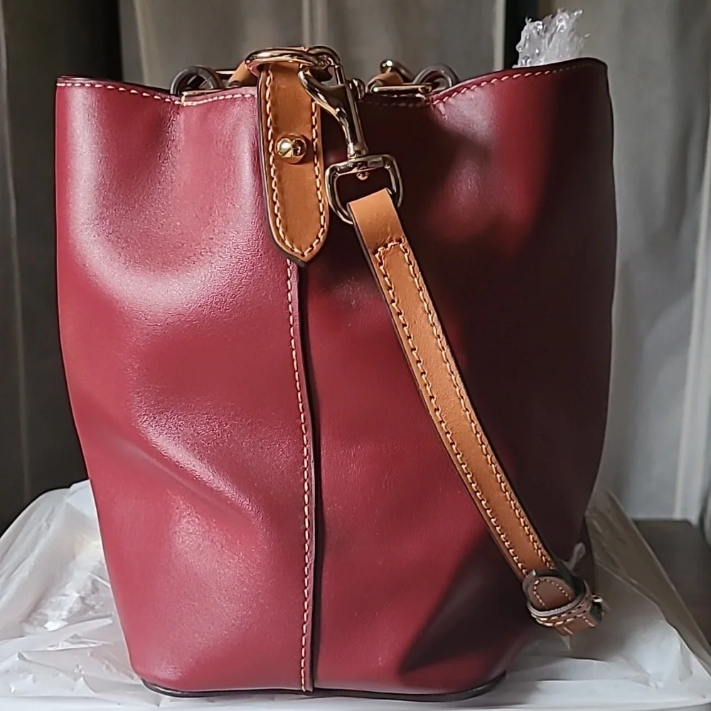 Dooney and Bourke small Berry Breanna satchel with crossbody strap - Picture 4 of 6